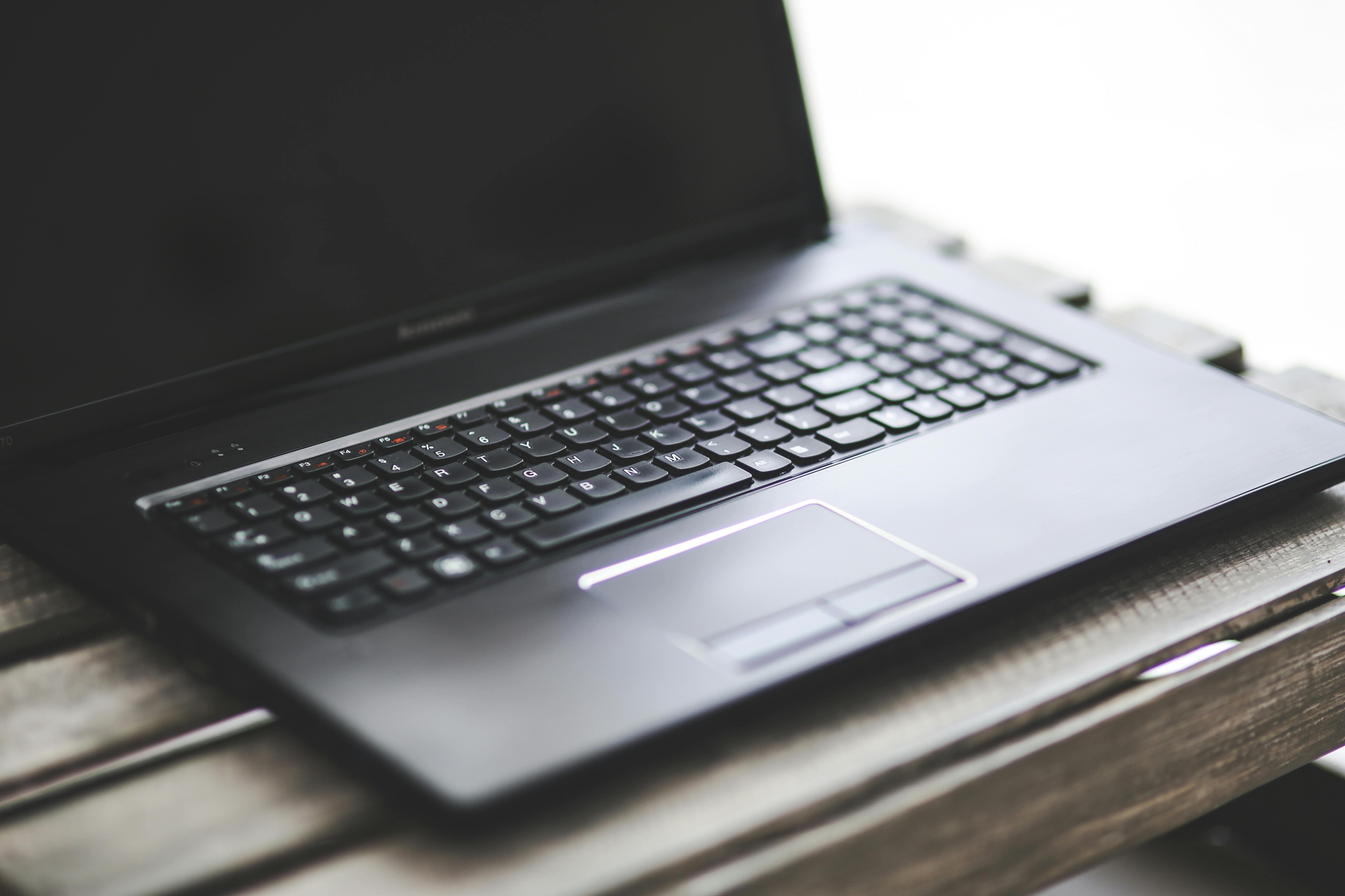 How to Choose the Right Refurbished Laptop for Your Needs